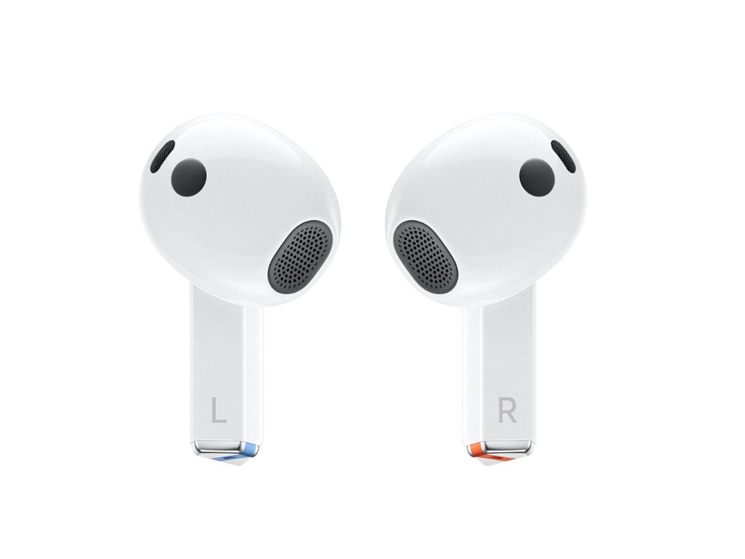 Samsung Galaxy Buds 3 مع مترجم فوري يعمل بنظام Galaxy AI | صوت هاي فاي 24 بت | بطارية تصل إلى 36 ساعة - أبيض Samsung Galaxy Buds 3 مع مترجم فوري يعمل بنظام Galaxy AI | صوت هاي فاي 24 بت | بطارية تصل إلى 36 ساعة - أبيض